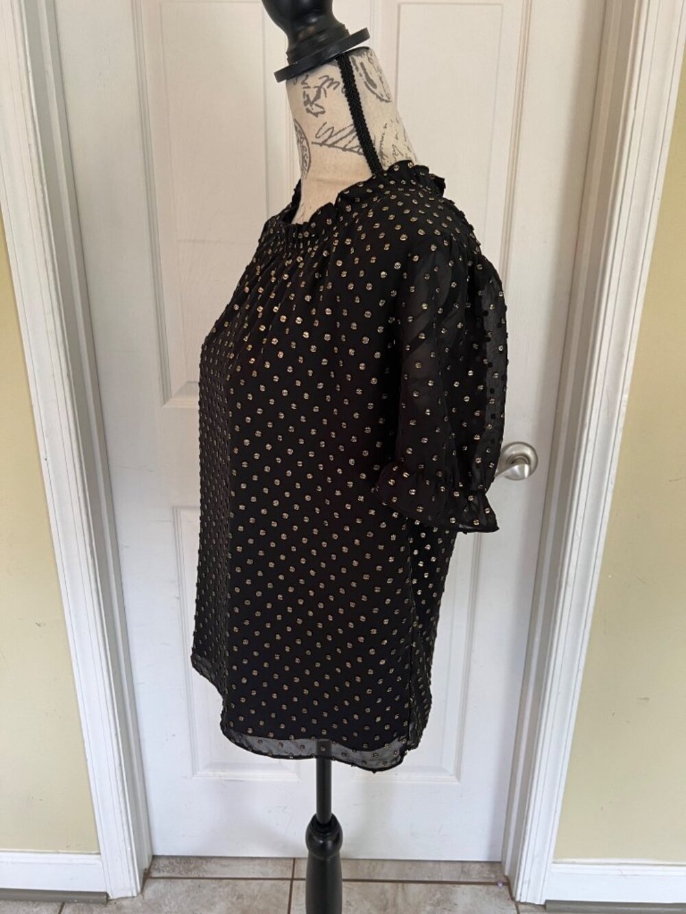 J.Crew Black Gold PolkaDot Short Sleeve Women's Blouse Holiday Career Business S - Picture 4 of 10
